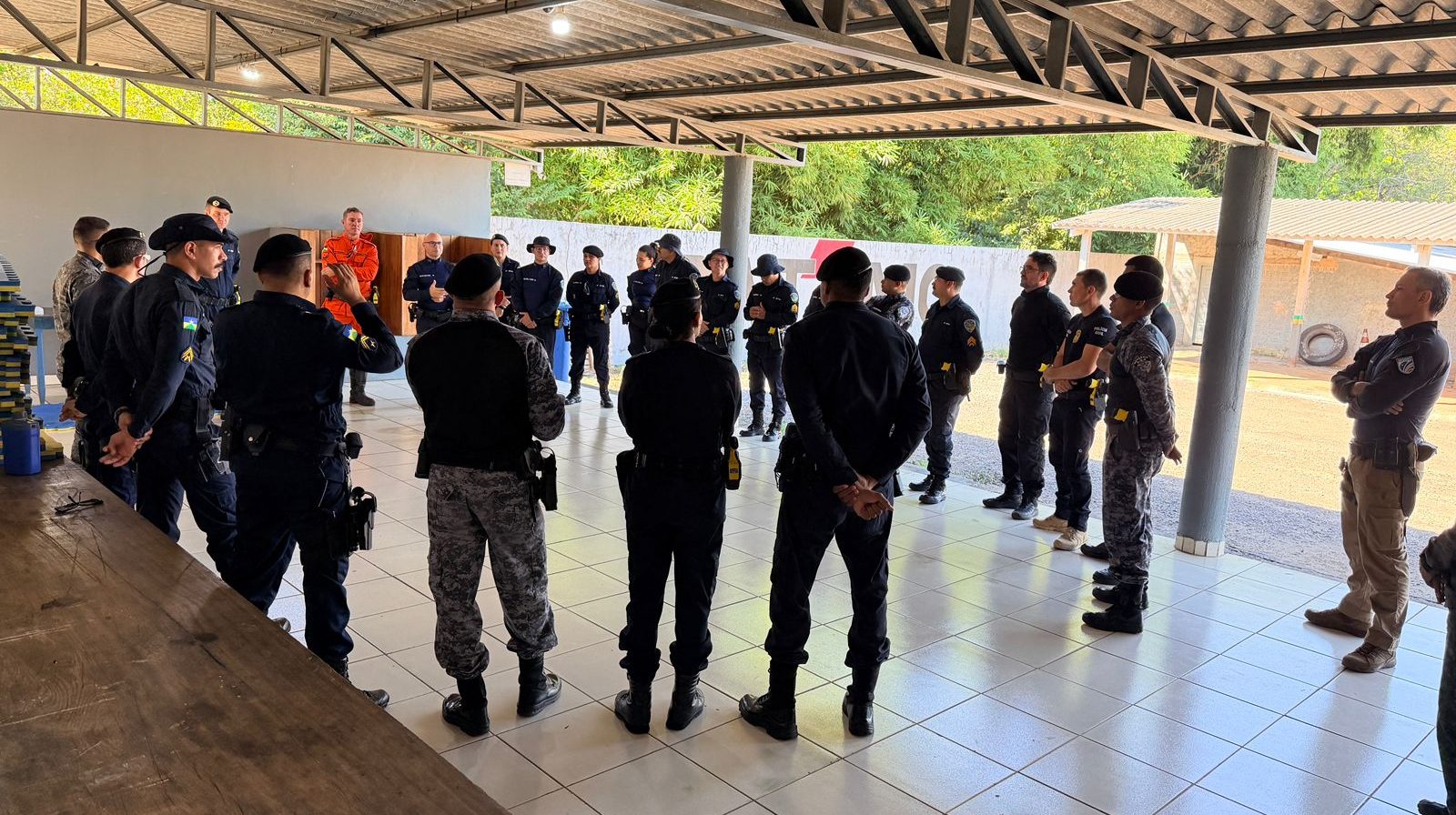 4º Batalhão recebe treinamento da TASER X2 e reforço de equipamentos da SESDEC