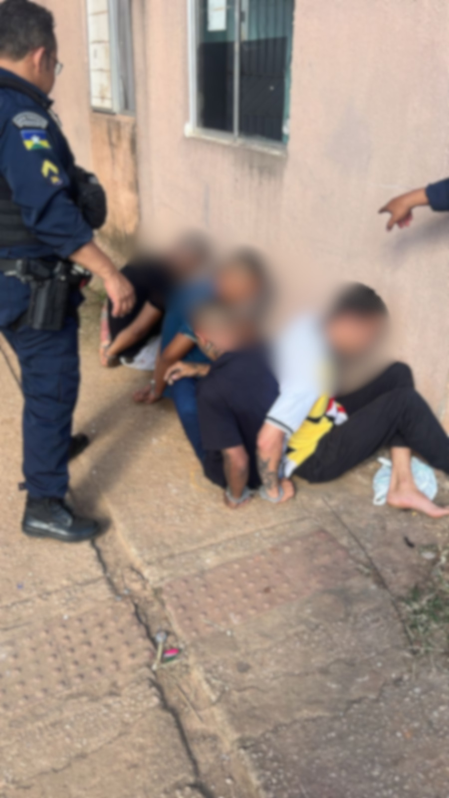 POLÍCIA MILITAR FRUSTRA “TRIBUNAL DO CRIME” E RESGATA VÍTIMA NO RESIDENCIAL ORGULHO DO MADEIRA