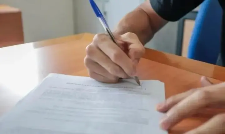 Cargos que exigem ensino médio e superior no concurso da Educação
