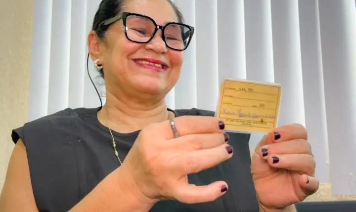 Dona Maria Alzineide celebra quase 45 anos de serviço público com amor e dedicação