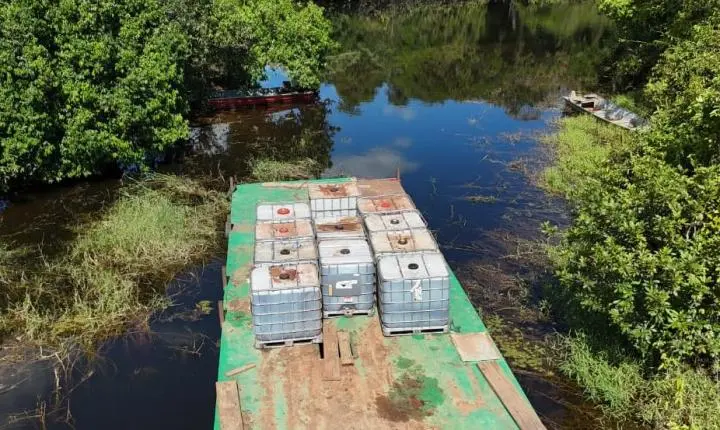 Operação Brasil Contra o Crime Organizado apreende 10 mil litros de combustível em área protegida no Vale do Guaporé